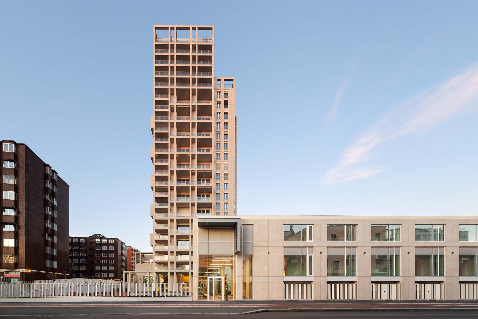 4 Via Stresa Torre Milano